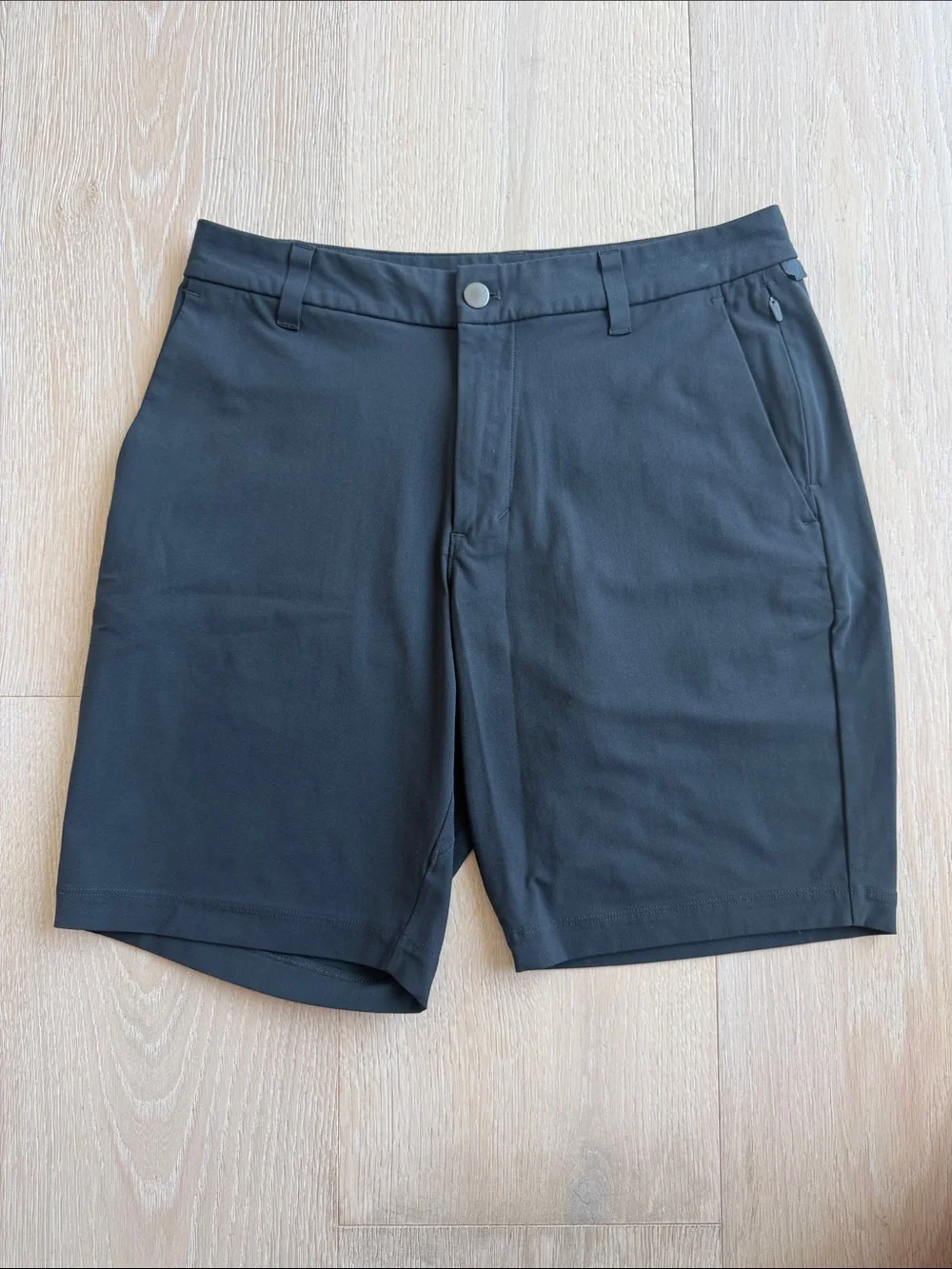 ABC Classic-Fit Short 9